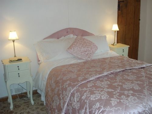 Bed and Breakfast Corner Farm Кру Экстерьер фото