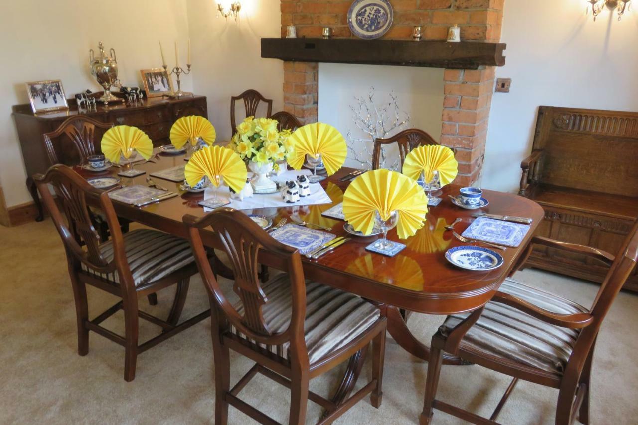 Bed and Breakfast Corner Farm Кру Экстерьер фото