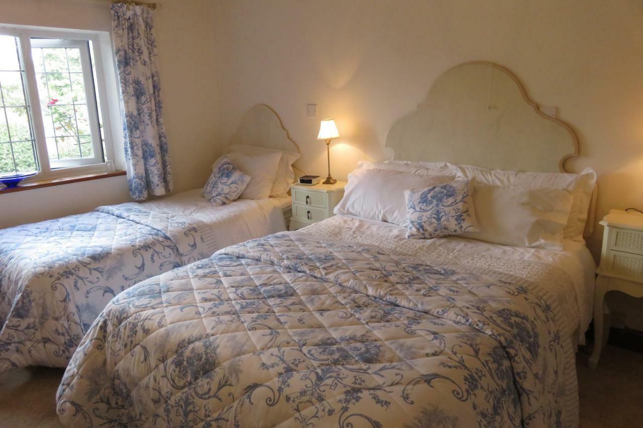 Bed and Breakfast Corner Farm Кру Экстерьер фото